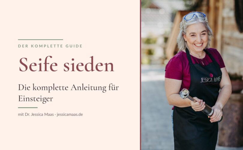 Dr. Jessica Maas mit Schutzbrille und Stabmixer – Anleitung zum Seife sieden